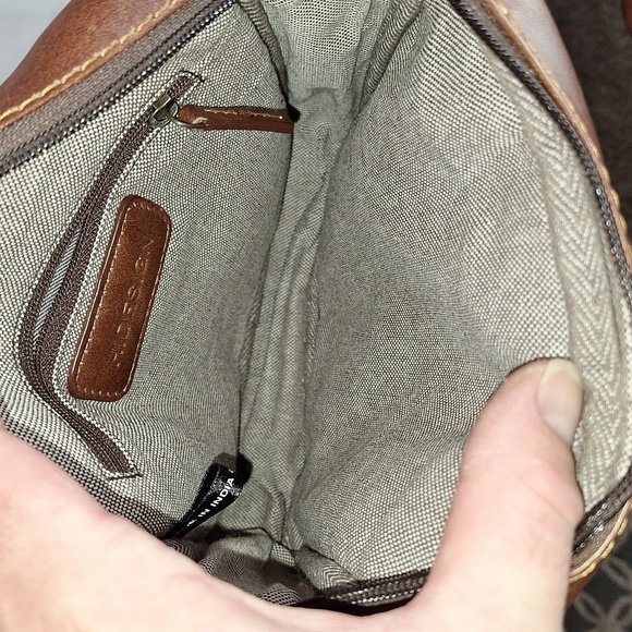 Hide Sign Leather Crossbody Messenger Bag - Picture 9 of 15